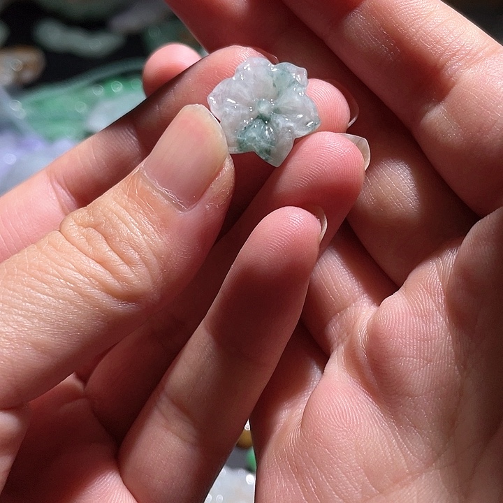 颈饰未镶嵌翡翠天