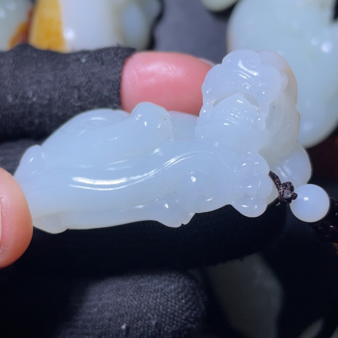 逃***）和田玉未镶嵌挂件