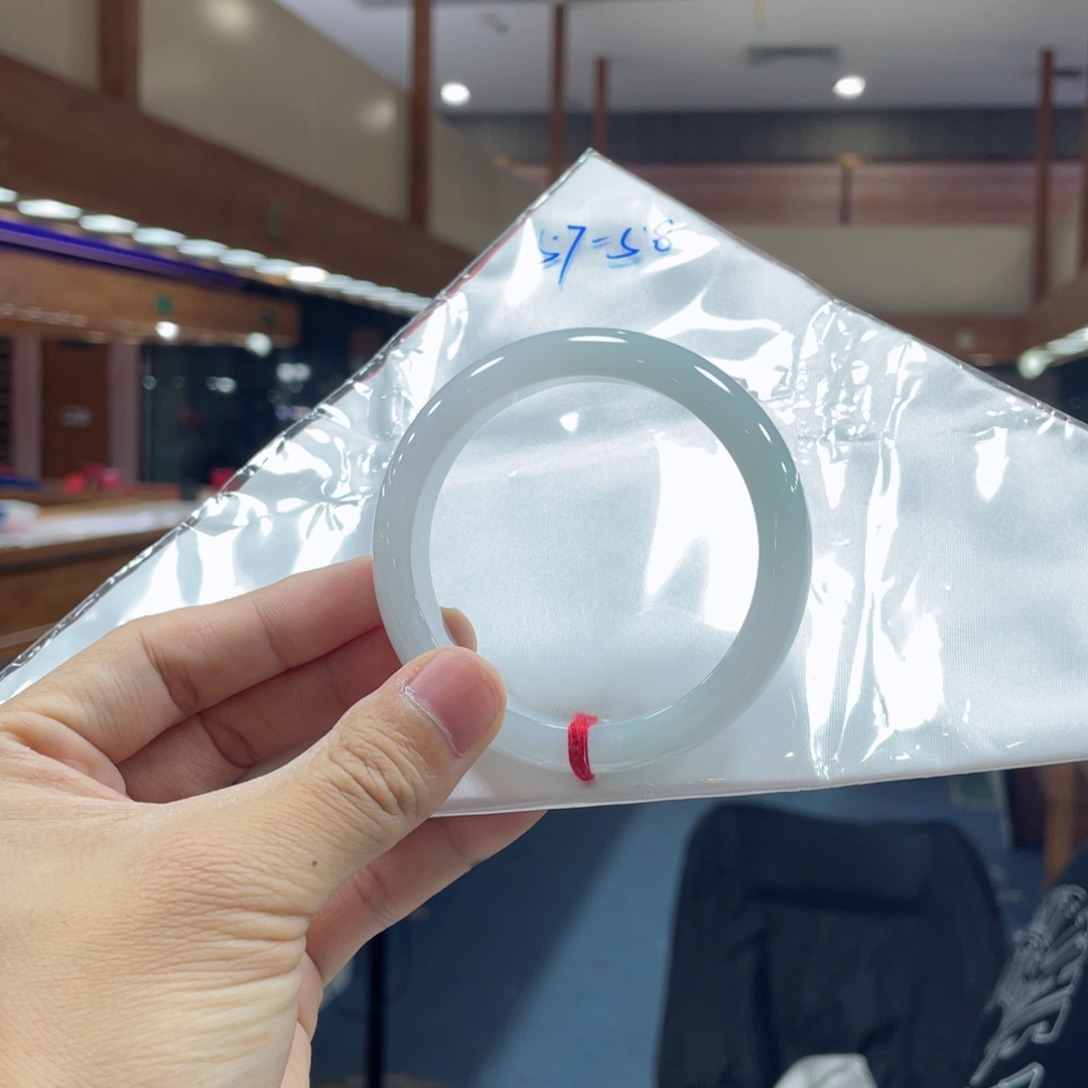 未镶嵌手镯翡翠翡翠