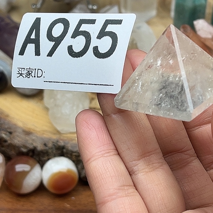 无***着珠宝半成品未镶嵌水晶