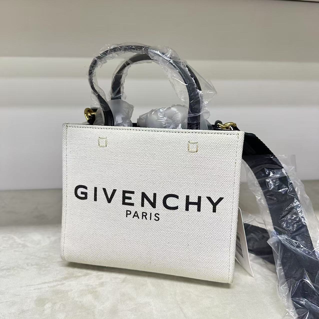 95新 Givenchy/纪梵希 乱乱子中古/女士/单肩包/93122