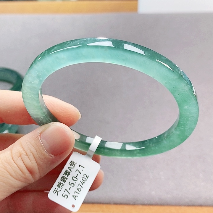 【闪购商品】翡翠手镯（圆镯）未镶嵌