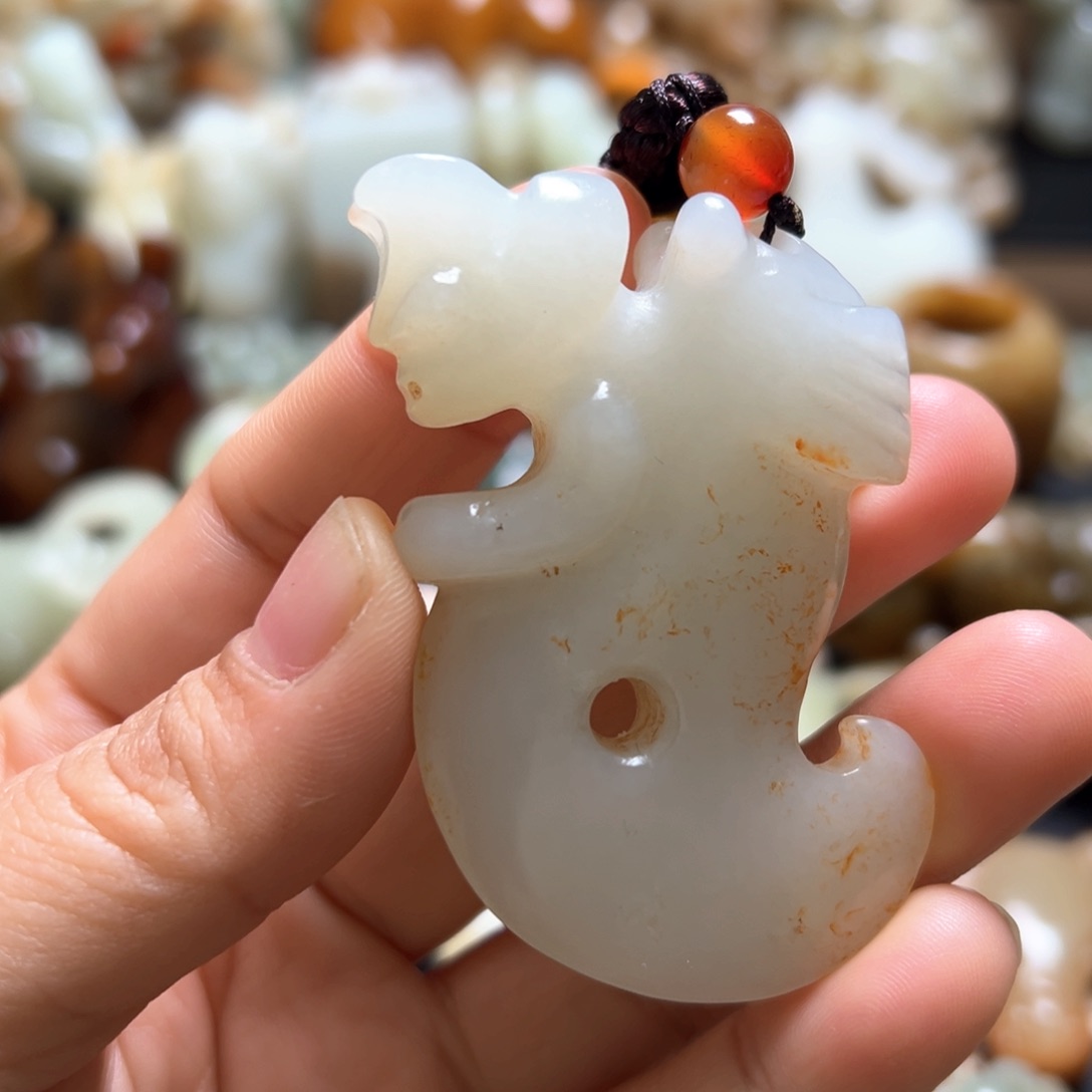 和田玉（糖玉）颈饰未镶嵌