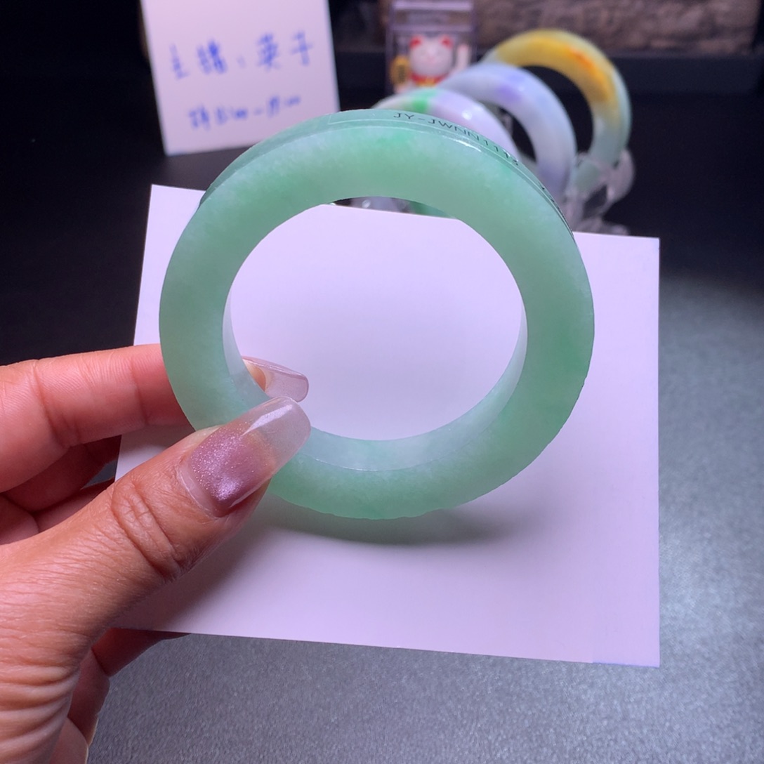 定制翡翠手镯未镶嵌