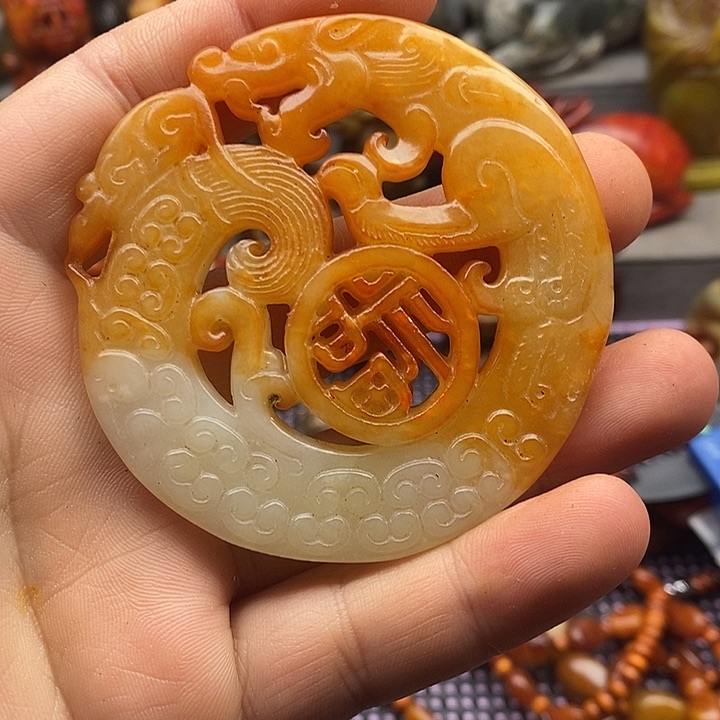 未镶嵌蛇纹石玉颈饰