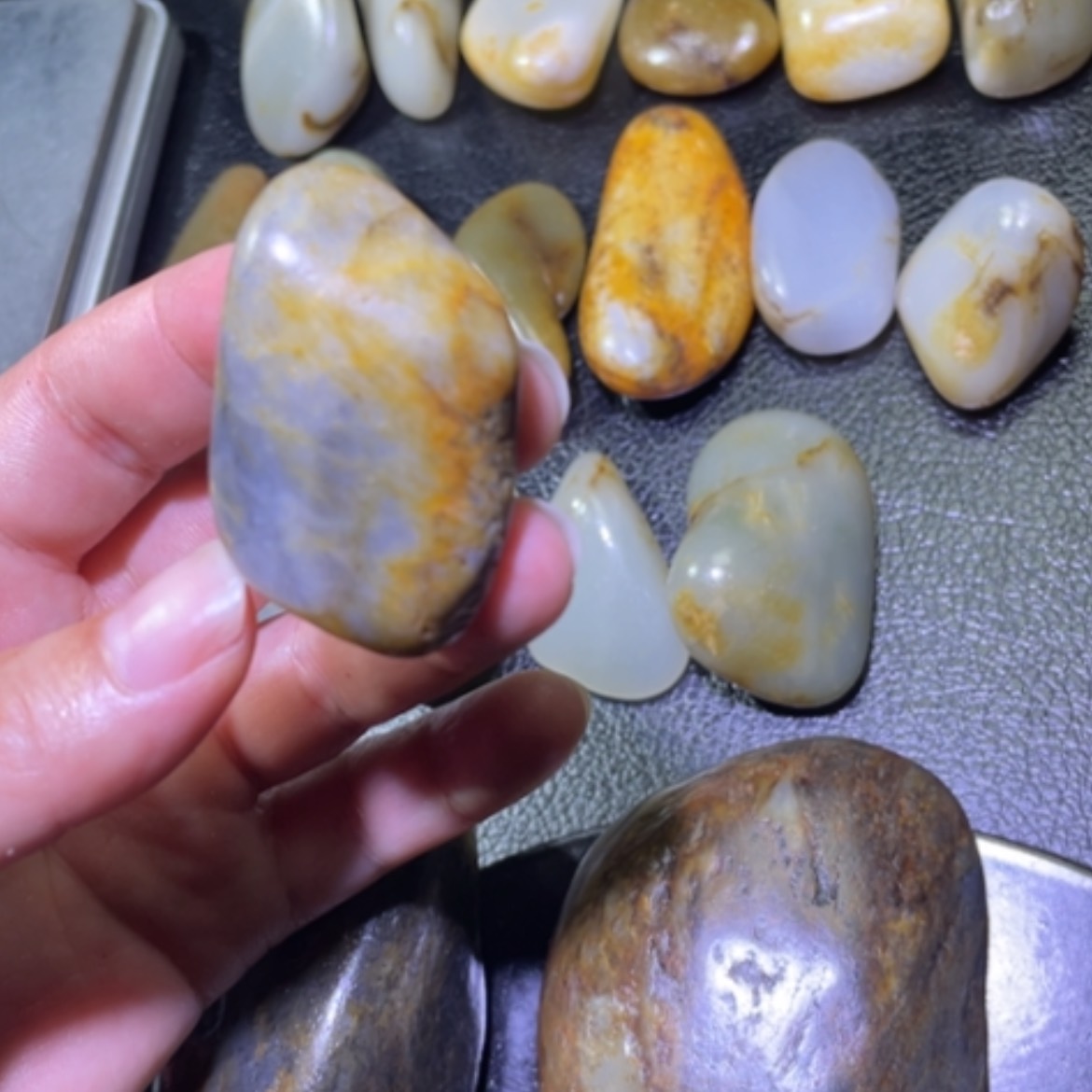 【闪购商品】颈饰未镶嵌和田玉城**事