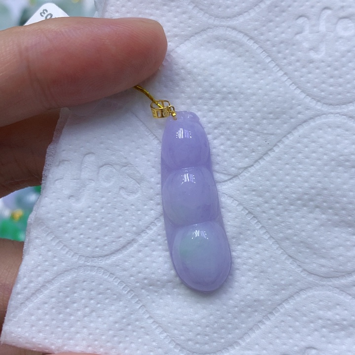 颈饰18K金镶嵌翡翠