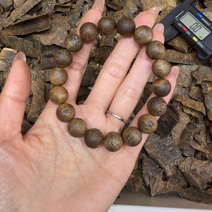 沉香手串《****》白棋沉浮