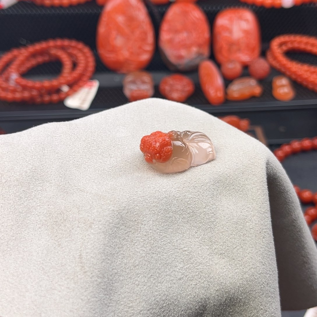 南红玛瑙未镶嵌颈饰