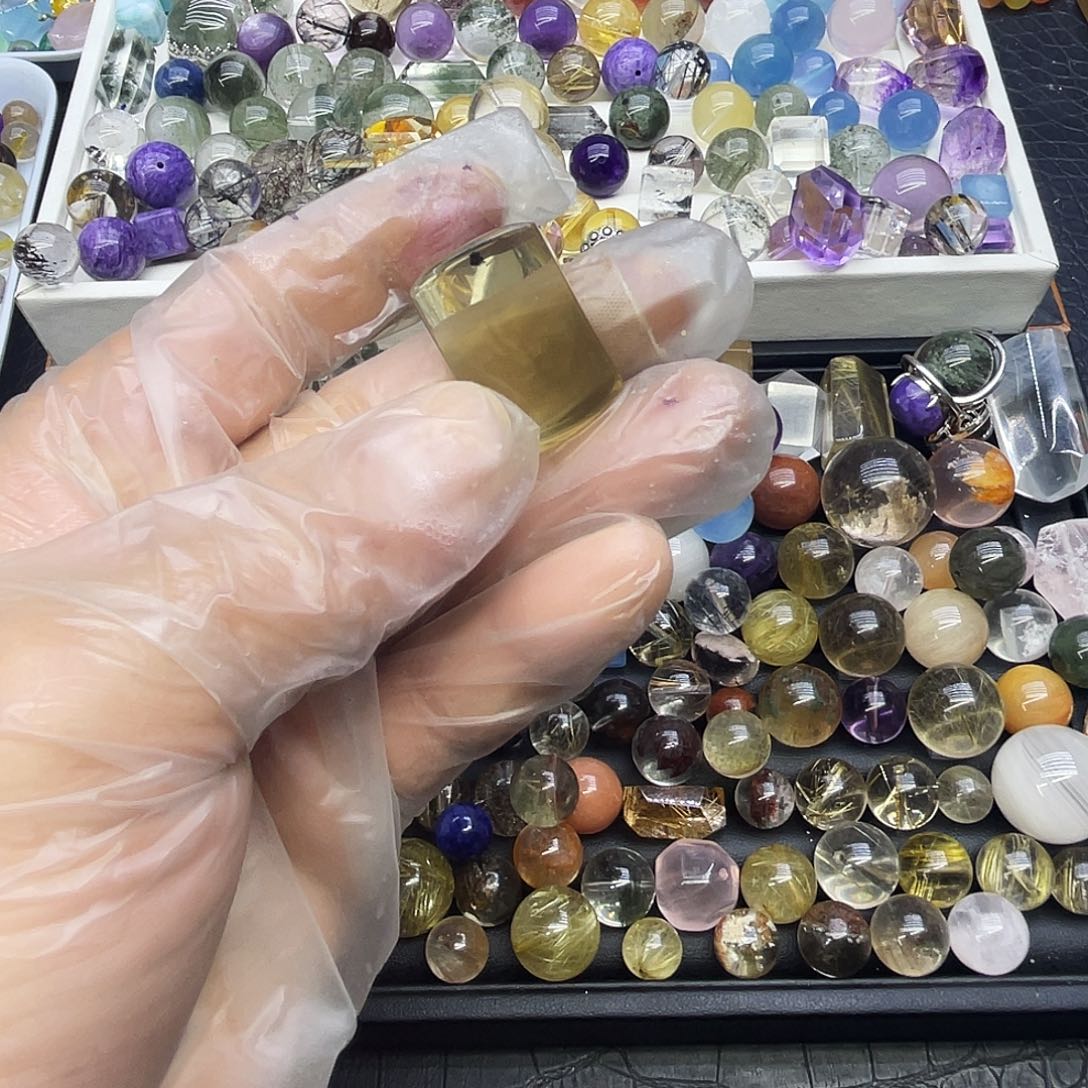 查罗石猪子合金石*