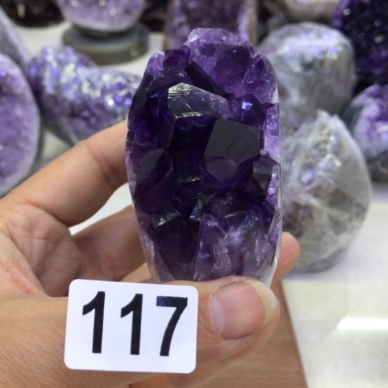 紫晶天然水晶摆件未镶嵌