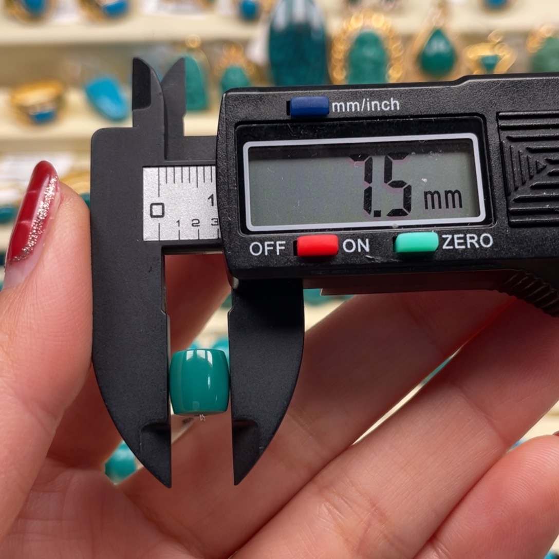 未镶嵌绿松石珠宝奇石直切