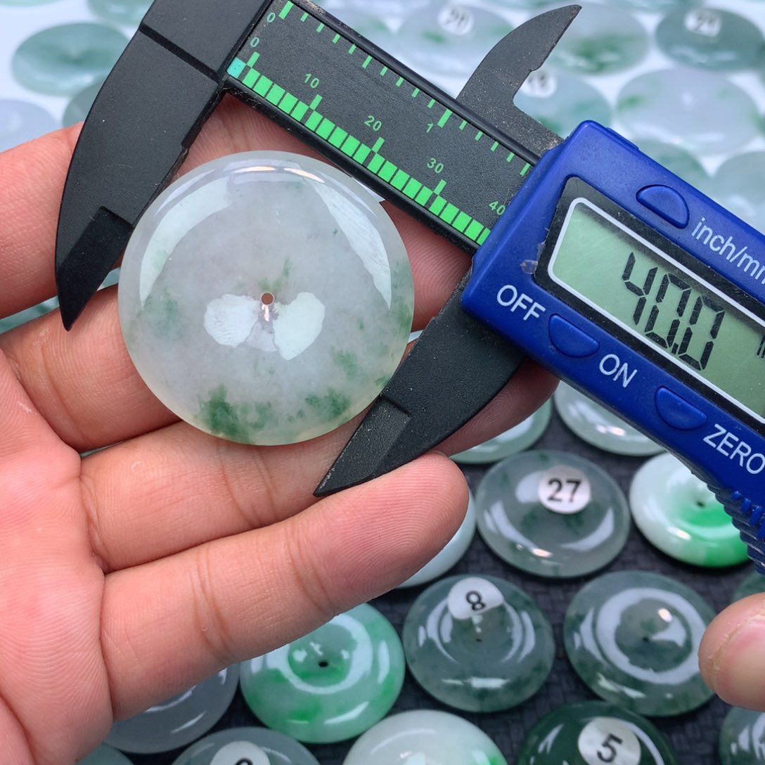 翡翠颈饰未镶嵌缅甸天然A货翡翠