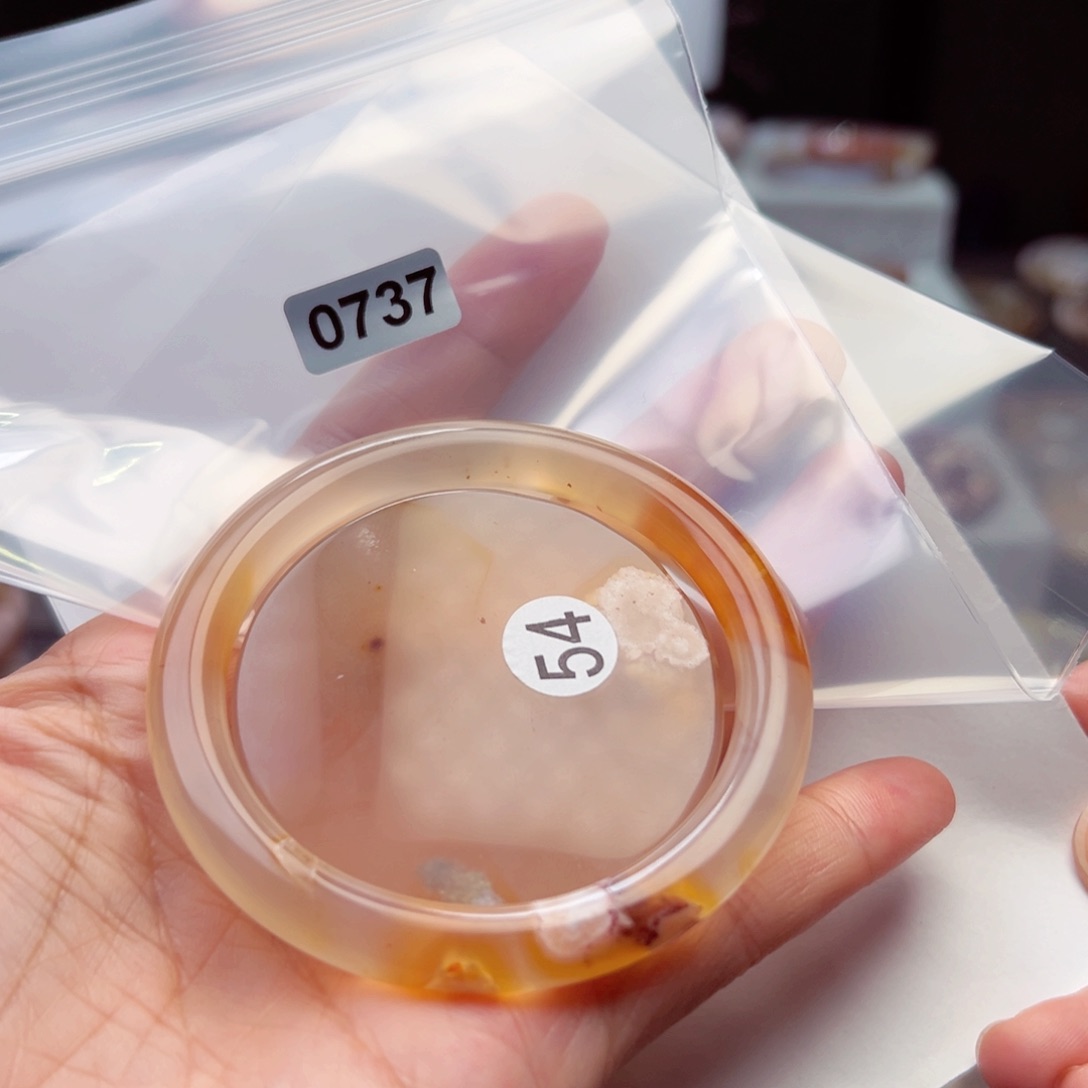 玛瑙/玉髓手镯未镶嵌林****）