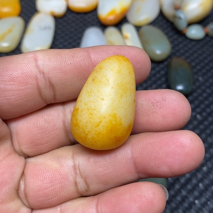 和田玉珠宝奇石未镶嵌