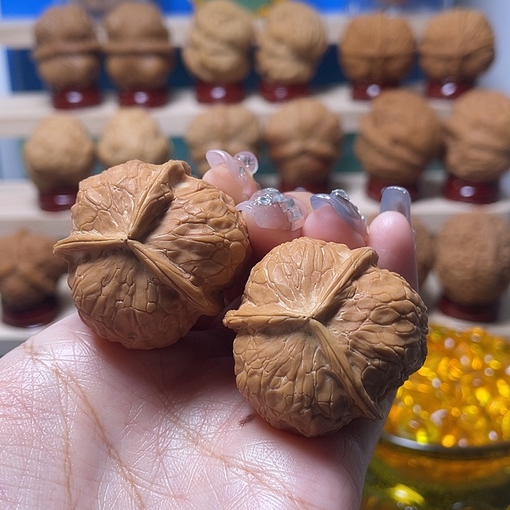 文玩核桃吊坠35柿饼12