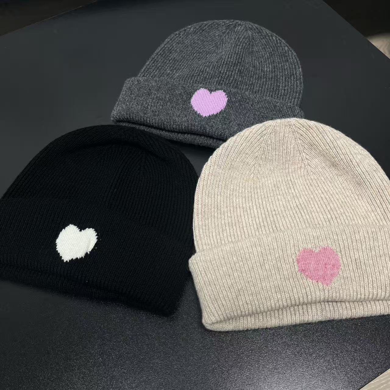 小也  强烈推荐~小众奢单   超修脸型  情侣款棒球帽  魔术贴调节