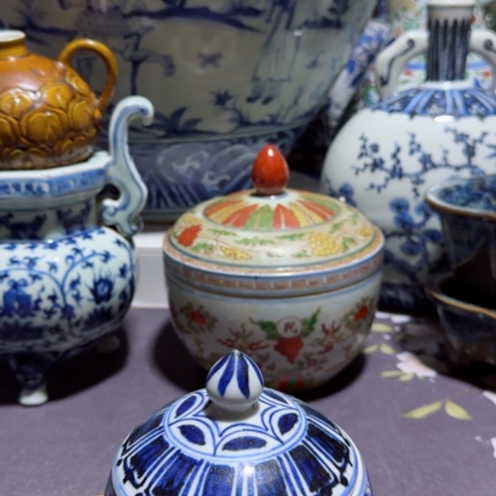 y****1瓷器等行业都有着自己特有