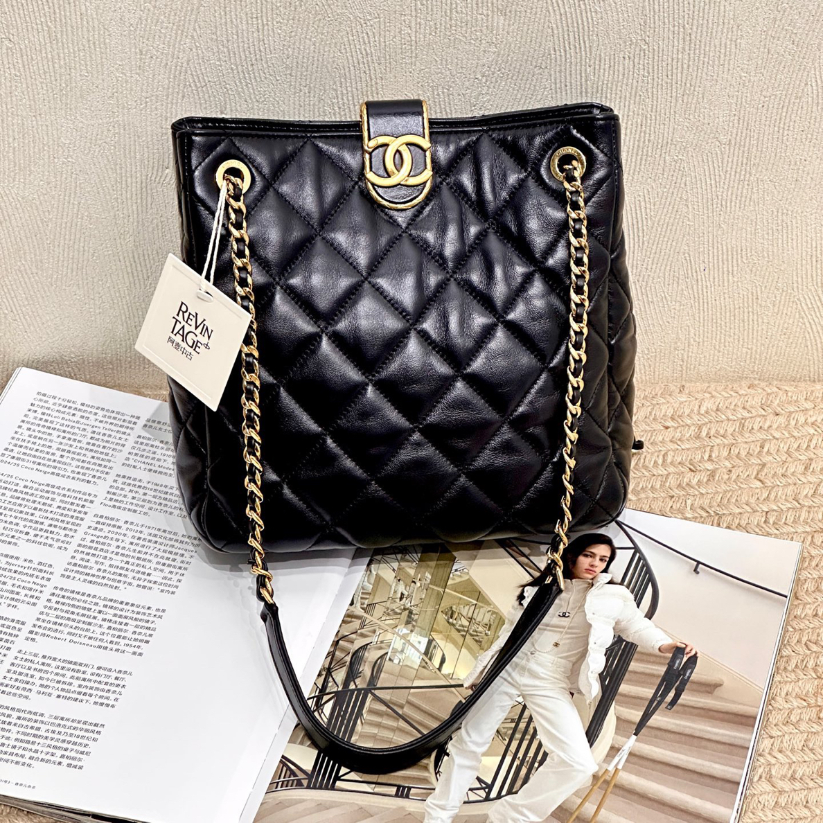 99新 Chanel/香奈儿 22B 黑金羊皮流浪hobo 小香风时尚