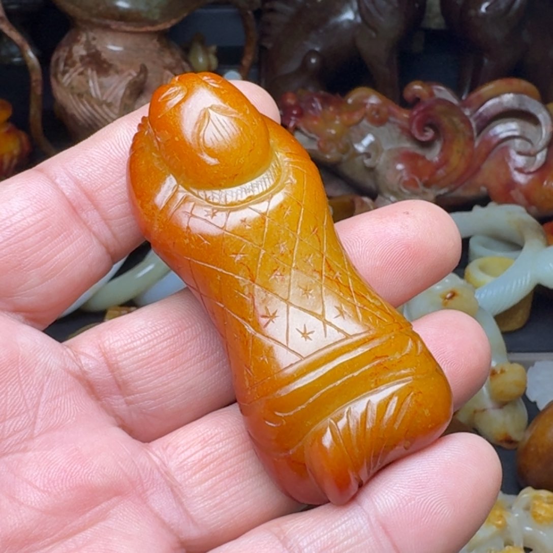 和田玉挂件未镶嵌信*