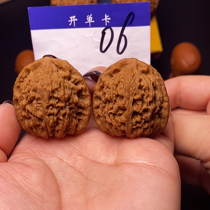 桃核吊坠文玩核桃南疆石36全品n