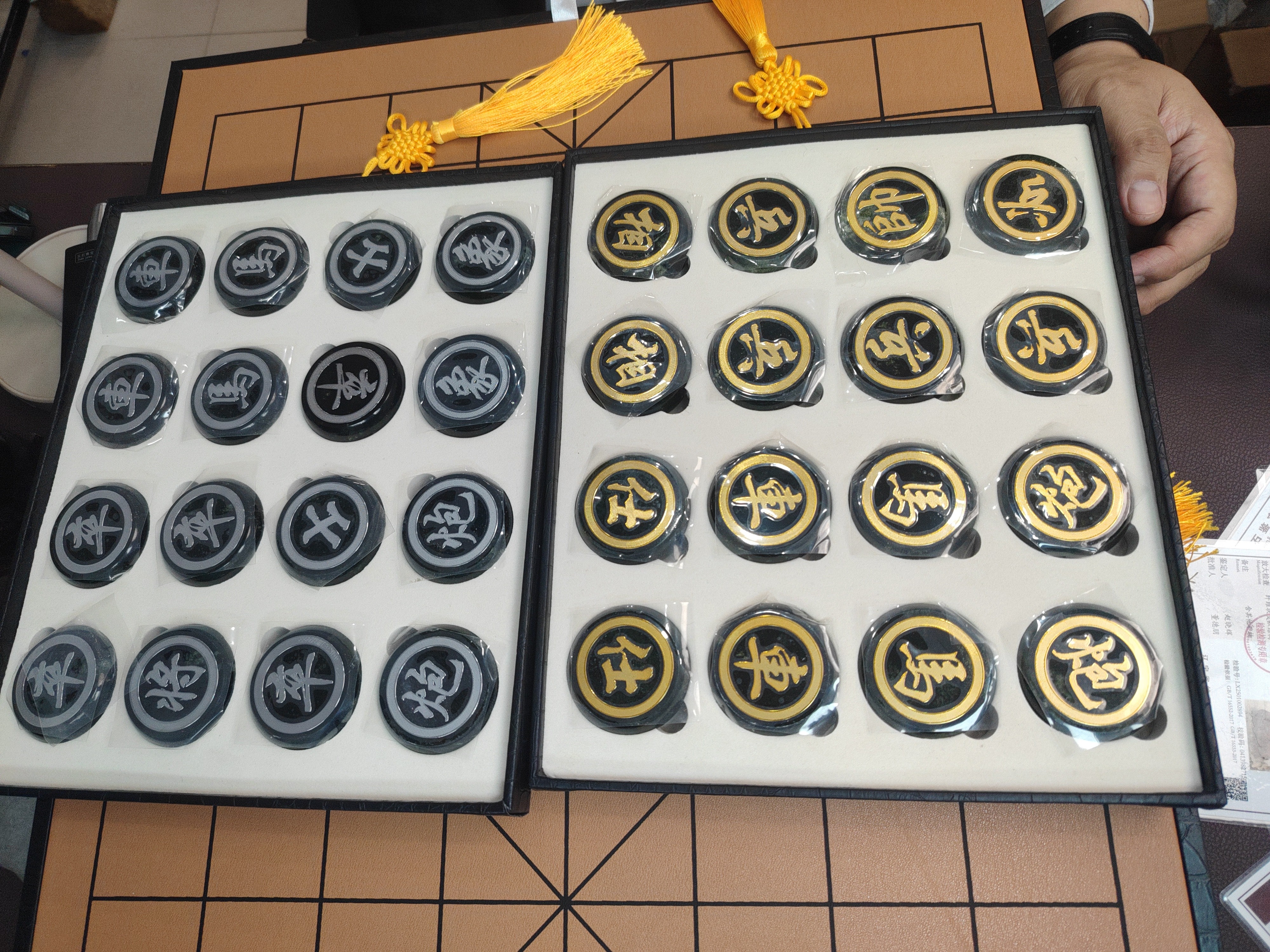 和田玉象棋摆件创意作品