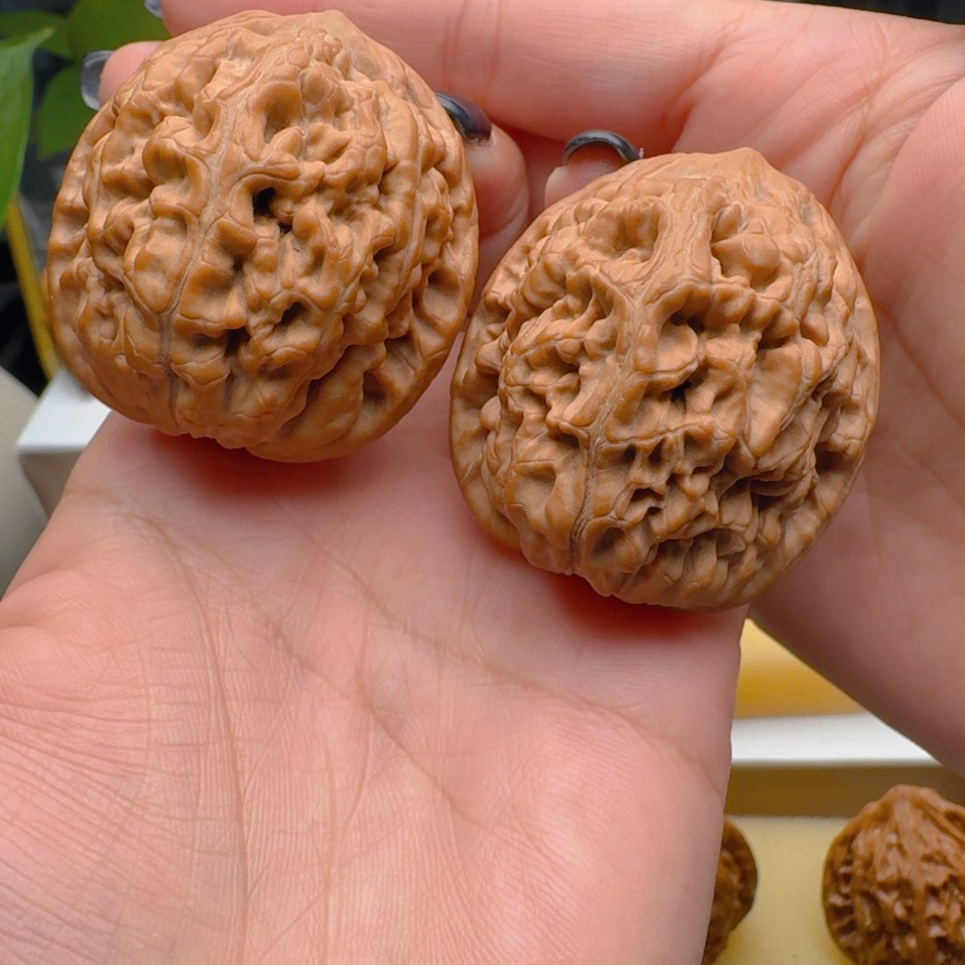 把件核桃41尺寸莲花