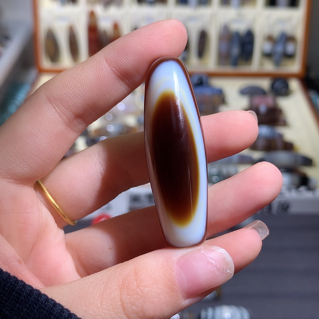 展***.玛瑙/玉髓未镶嵌颈饰