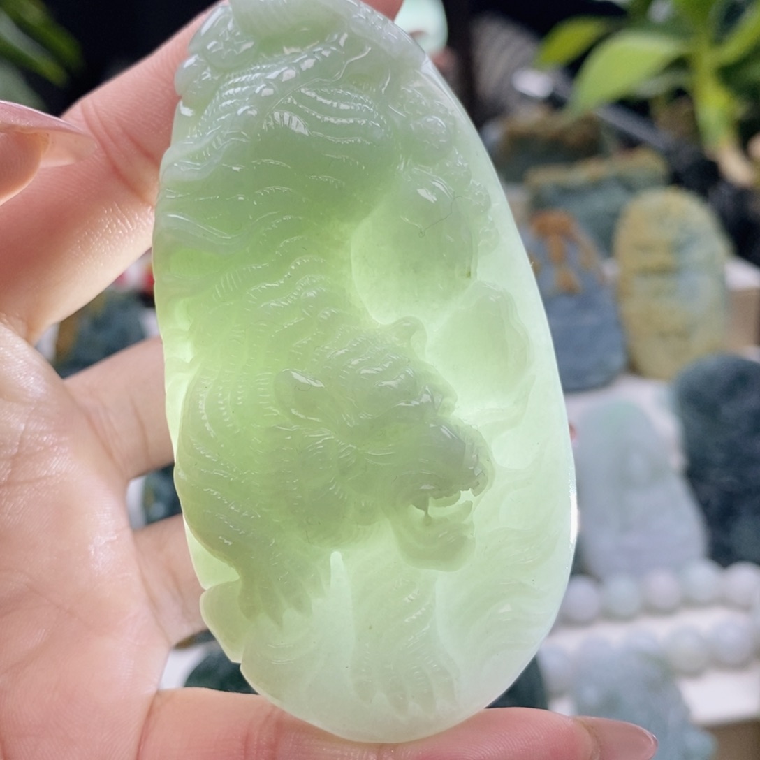 未镶嵌定制翡翠虎