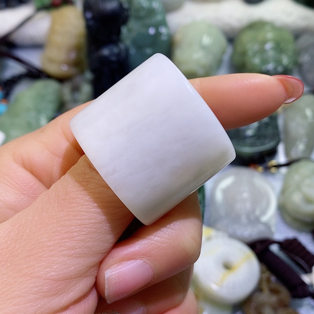 和田玉（糖玉）未镶嵌珠宝半成品