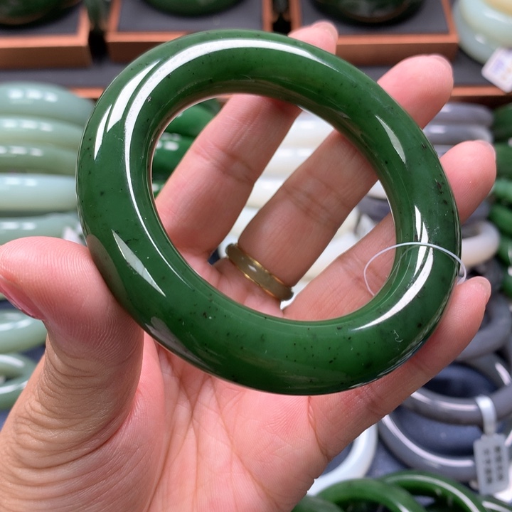 【闪购商品】未镶嵌手镯和田玉（碧玉）7