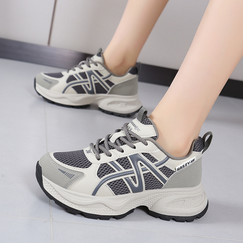 （现货＋运费险）时尚鞋软底轻便不累脚的女鞋透气跑步休闲鞋网红