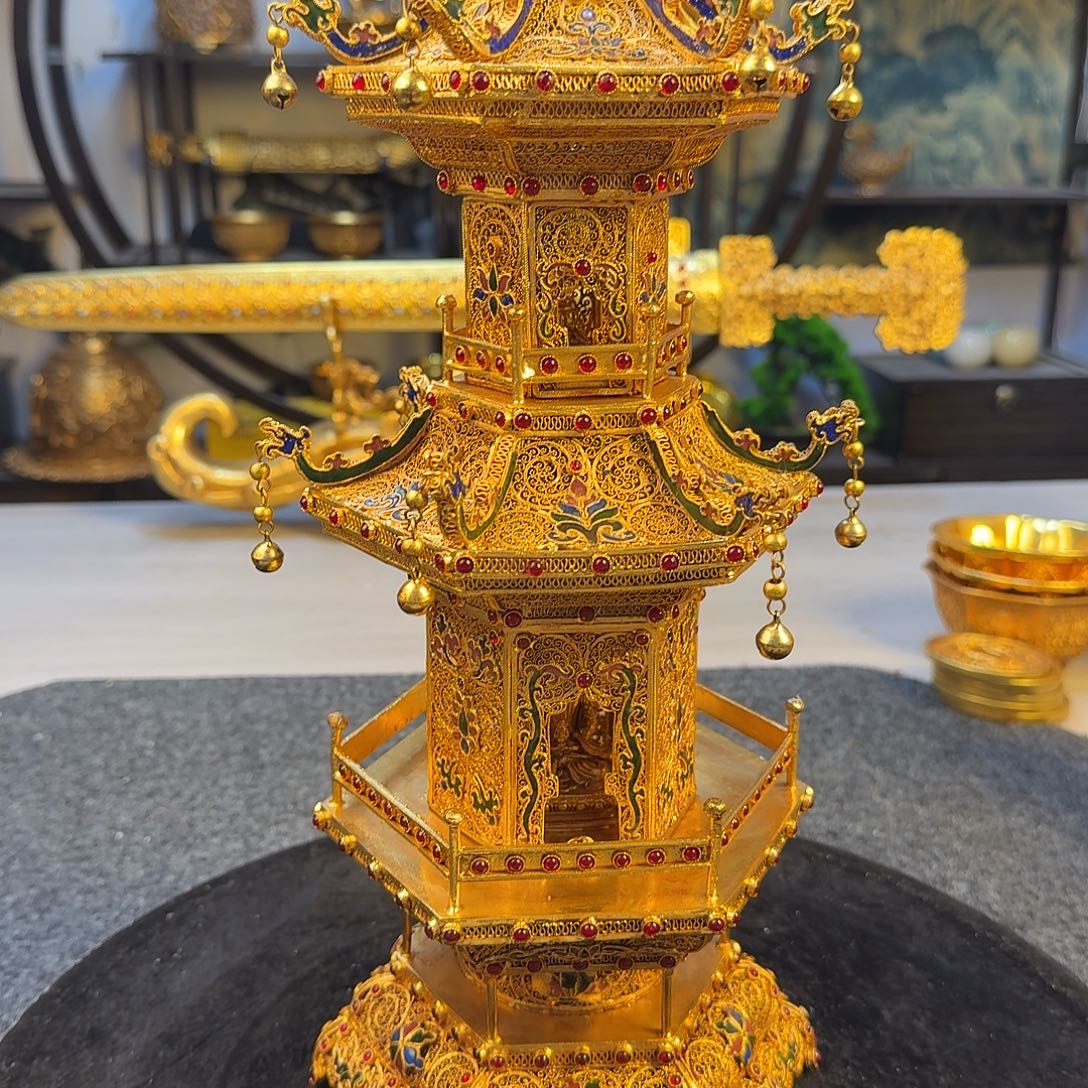 若****精美花丝玲珑塔一件