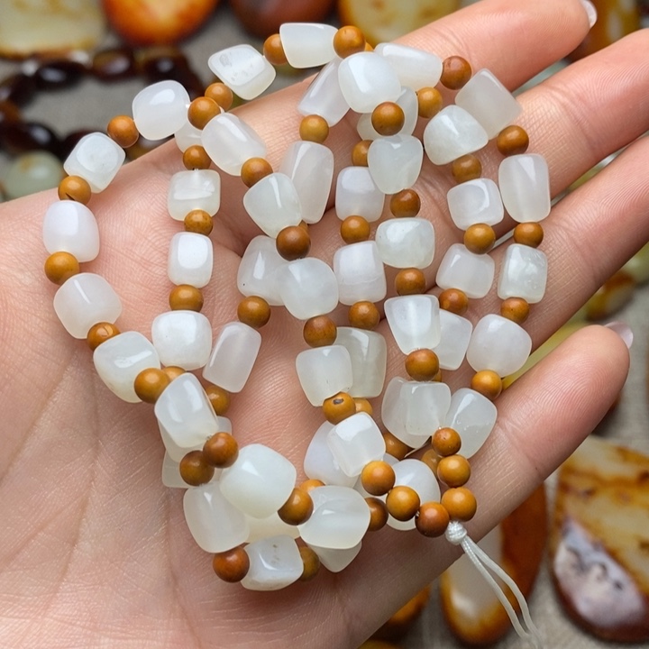 和田玉未镶嵌手链