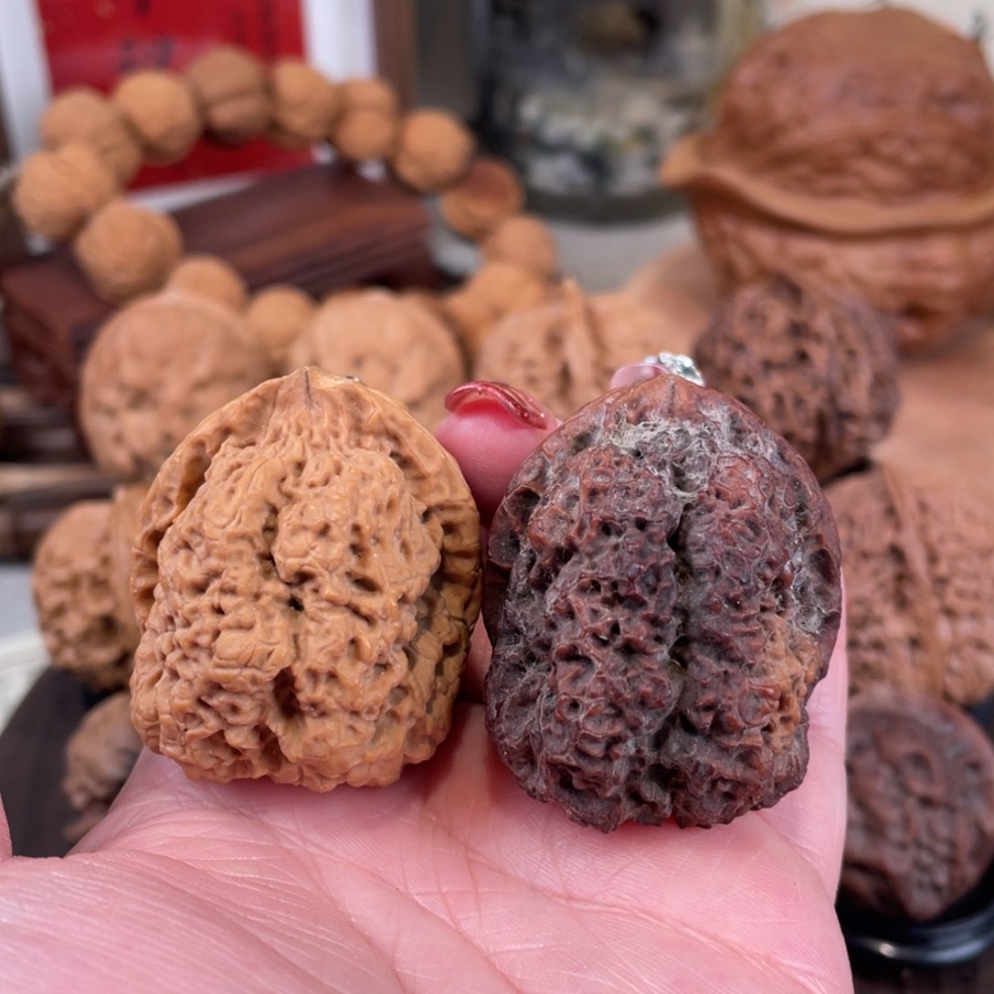 文玩核桃把件福利龙尊42尺（磕尖）