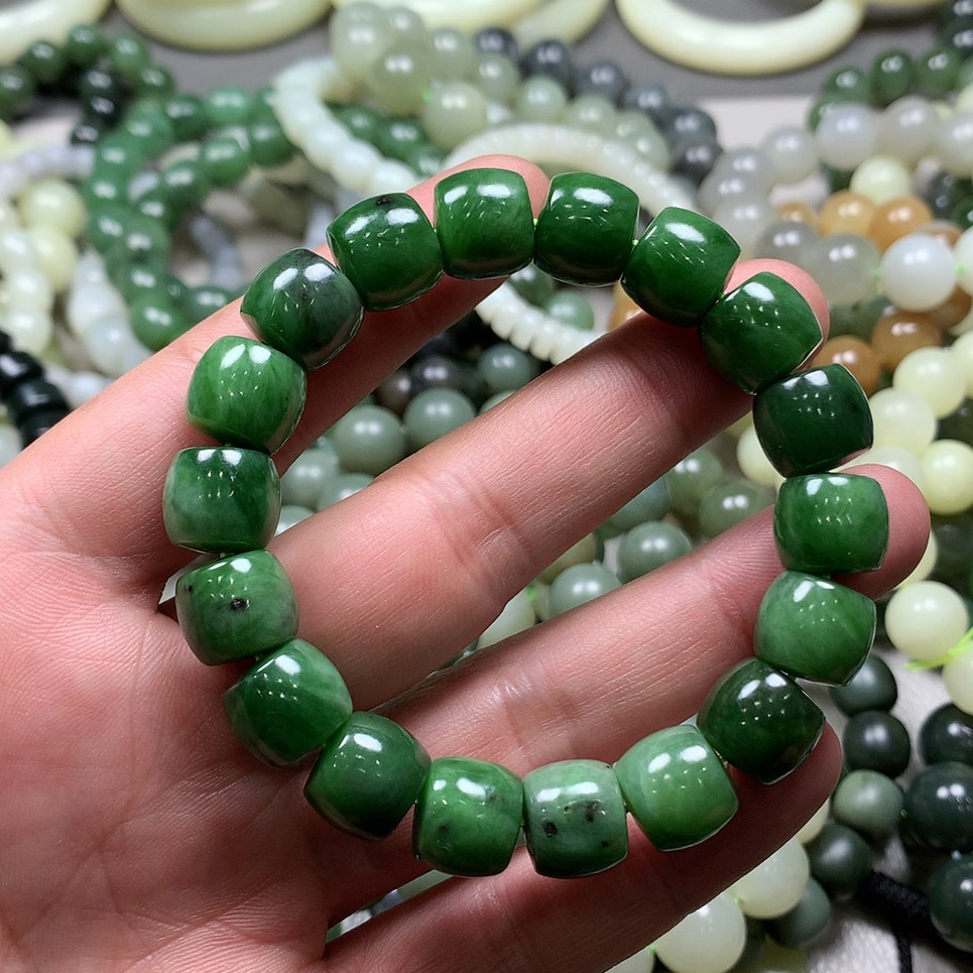 和田玉（碧玉）手链未镶嵌