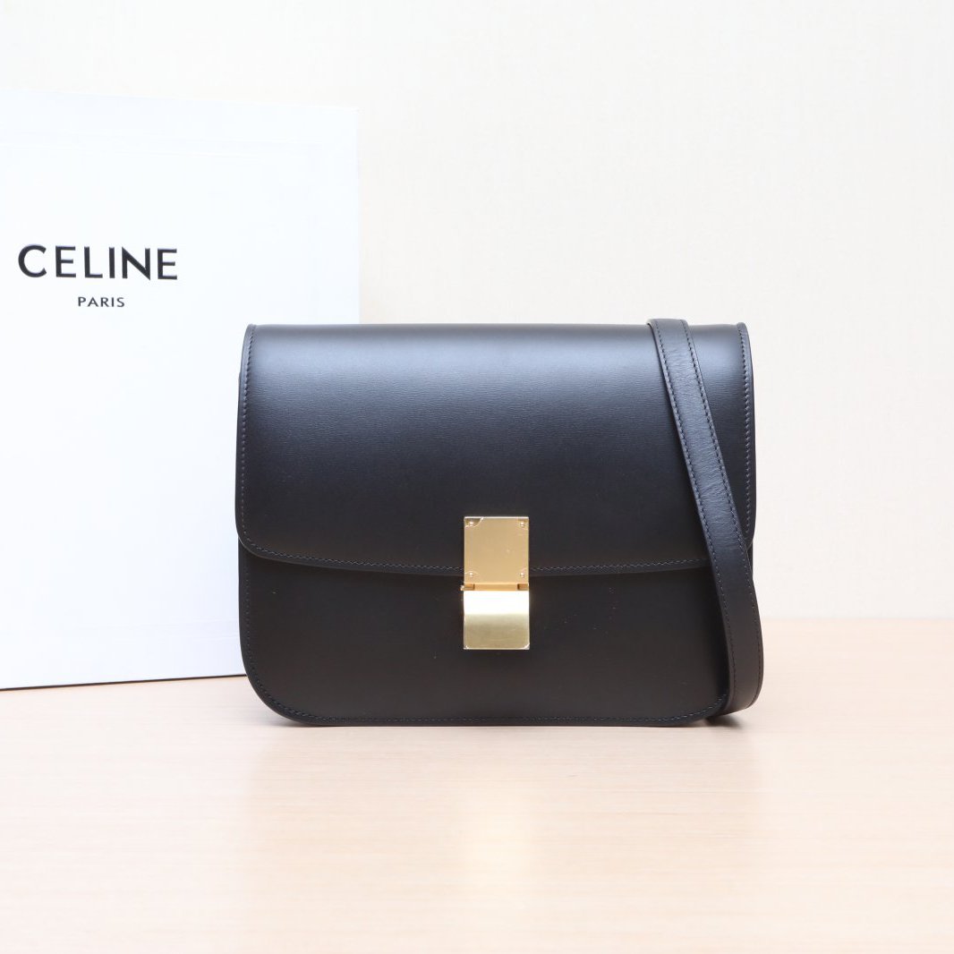 95新 Celine/思琳 小花柳Classic Box 中号 黑色 皮革C 金扣 