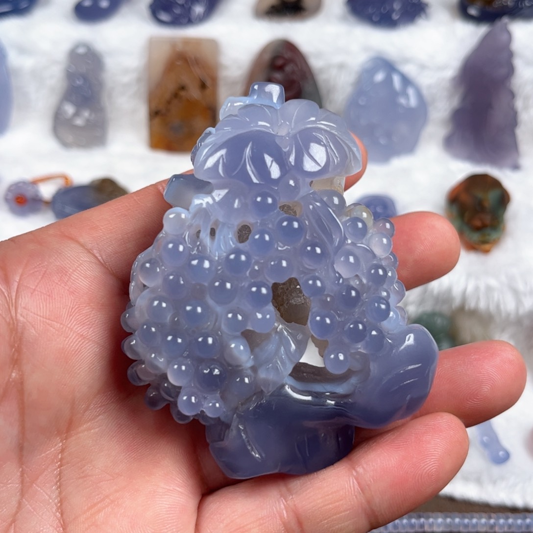 玛瑙摆件未镶嵌蓝玛瑙葡萄手把件特价