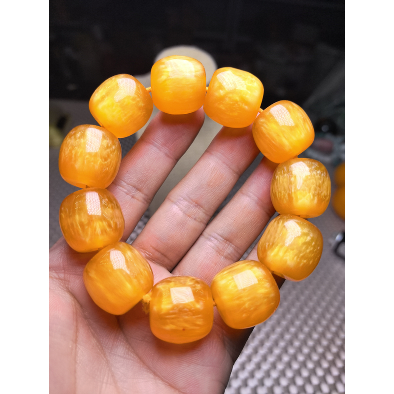 A032 20mm黄金色桶珠手串(多样性发其一)