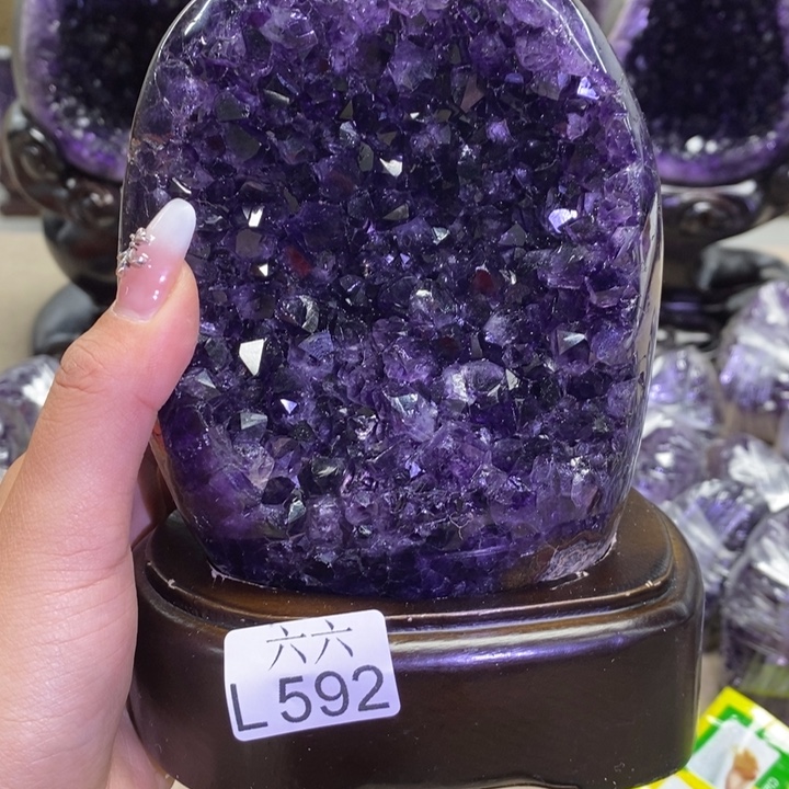 未镶嵌水晶大型摆件（非配饰）摆件