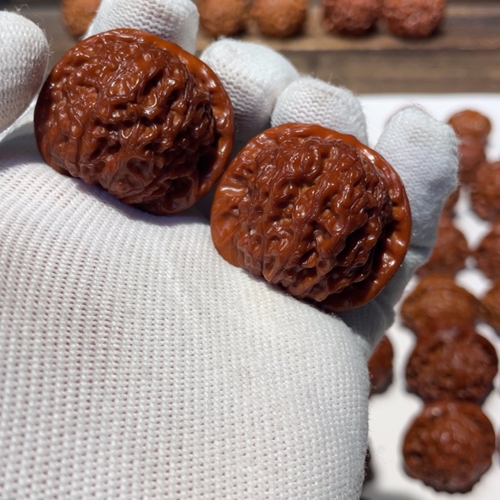 猴头核桃吊坠血麒麟456.06.38