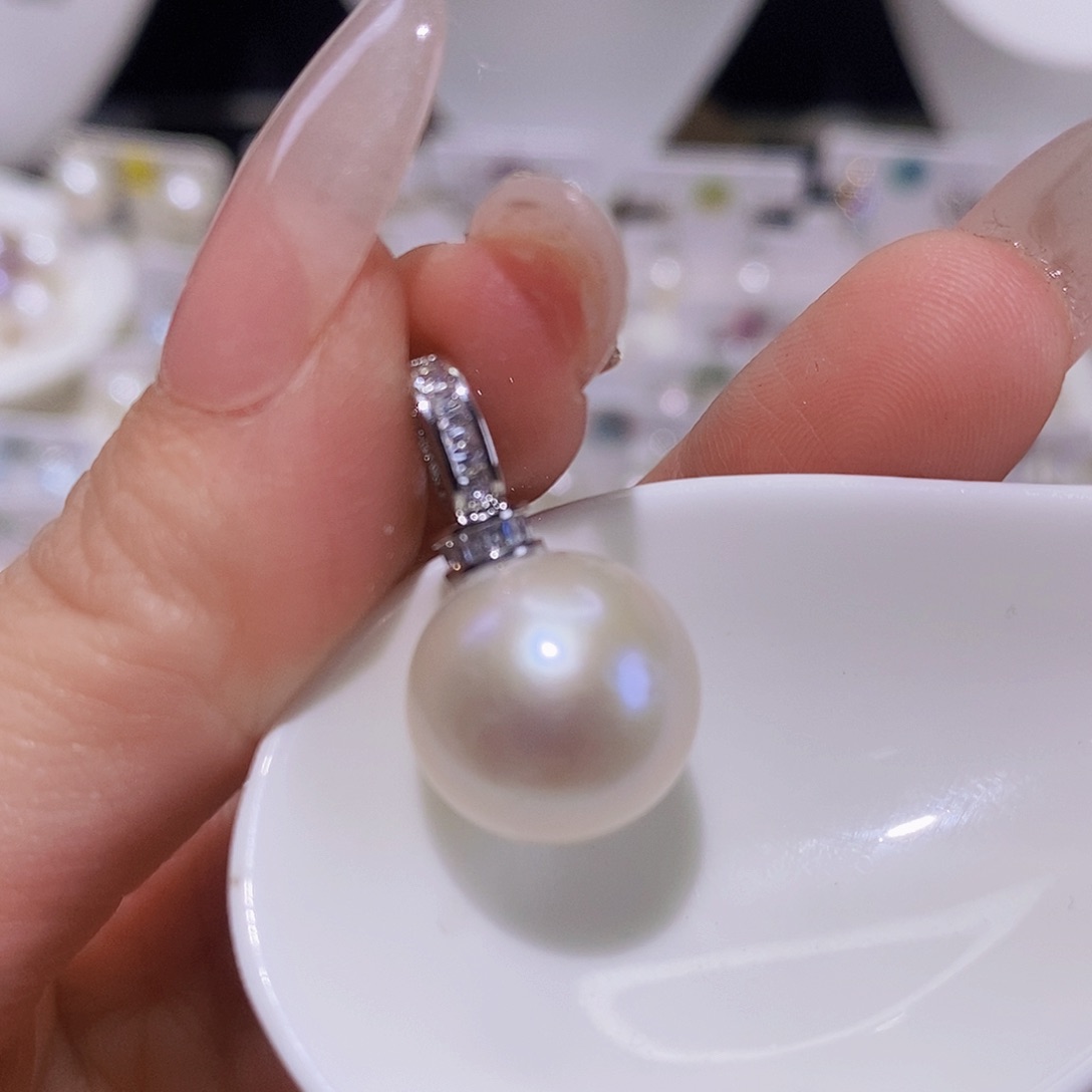 淡水珍珠颈饰合金