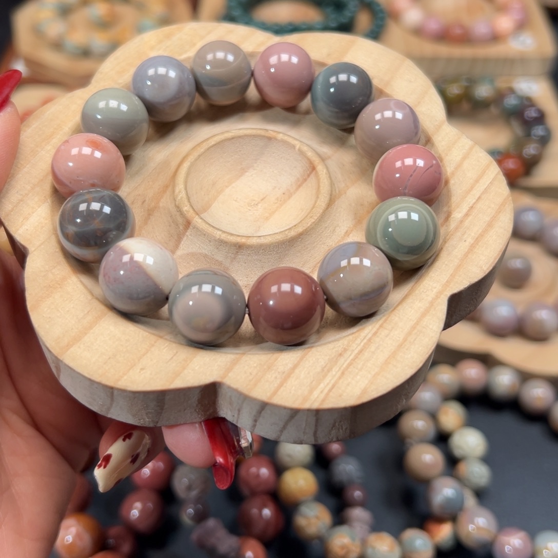 ****外石英质玉未镶嵌手链