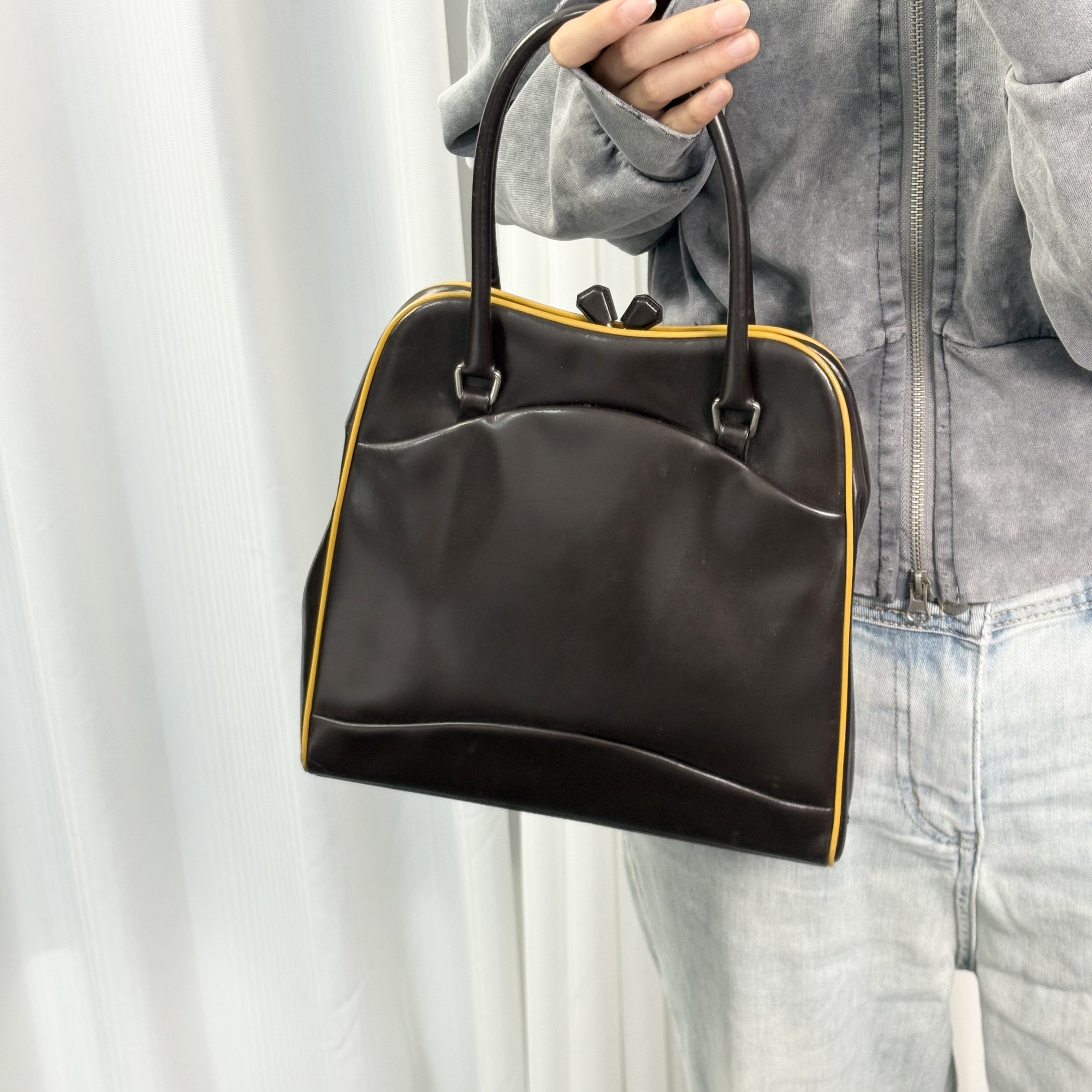 95新 Prada/普拉达 巧克力色蛙口手提腋下包 cysp