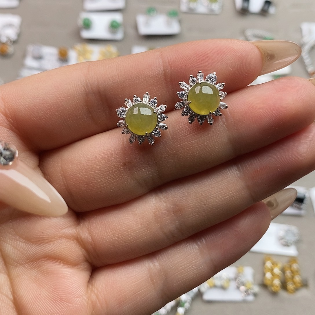 翡翠未镶嵌戒指翡翠