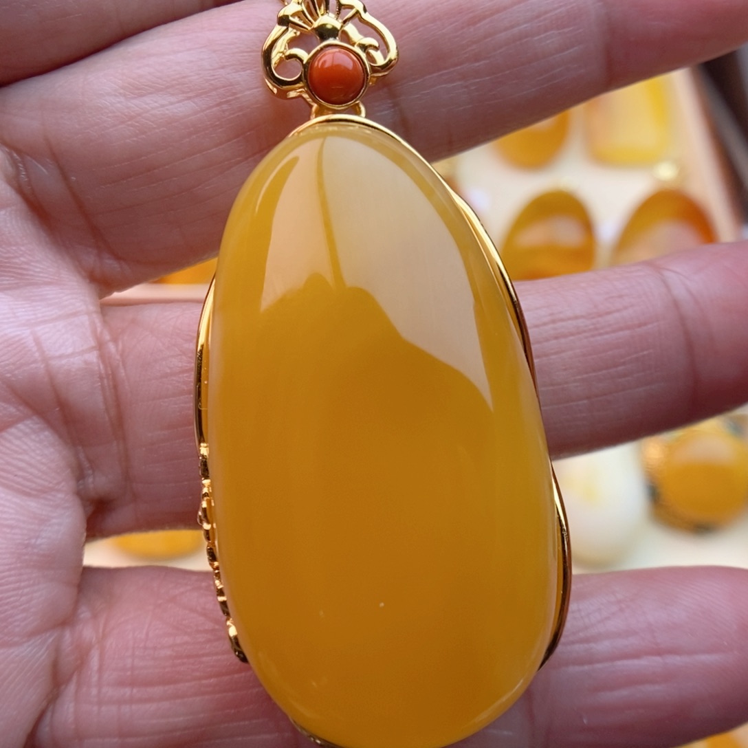 琥珀颈饰银S925镀金镶嵌