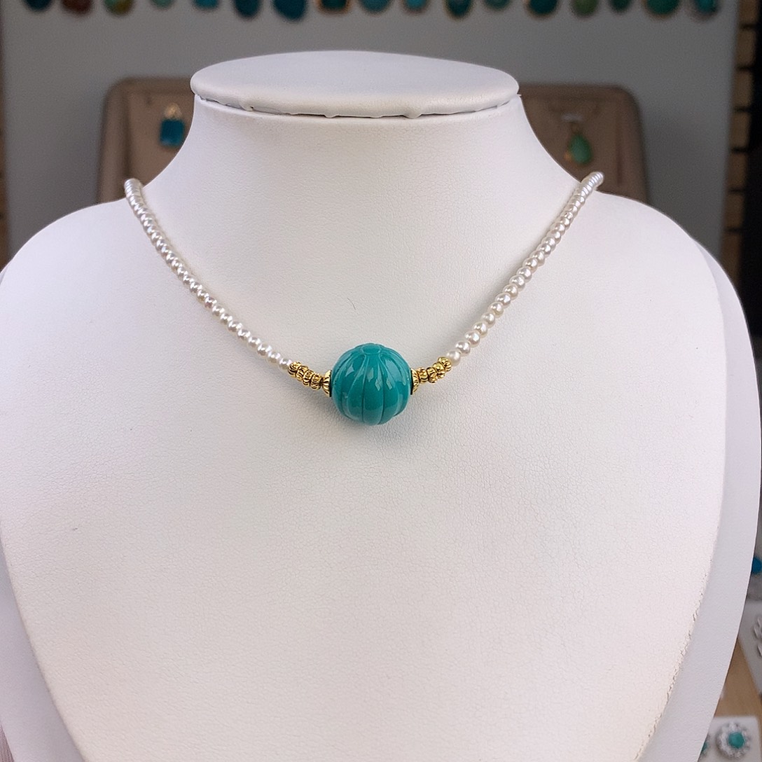 绿松石未镶嵌颈饰