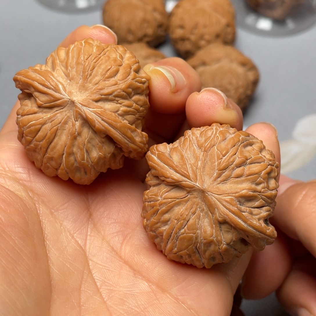 【闪购商品】文玩核桃吊坠磨盘………