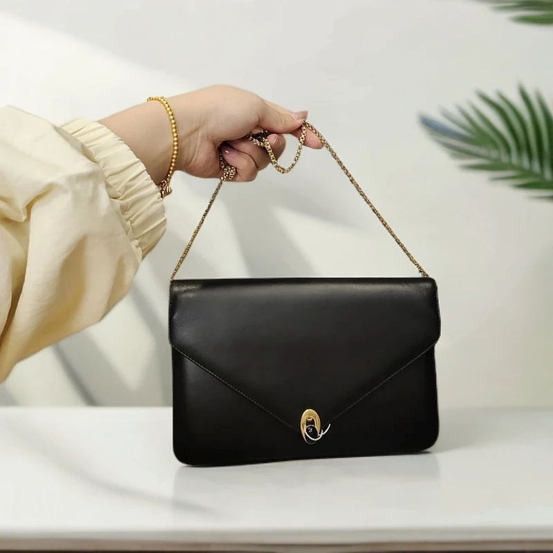 95新 GUCCI/古驰 兔兔奢菠萝/古驰斜挎包/06047