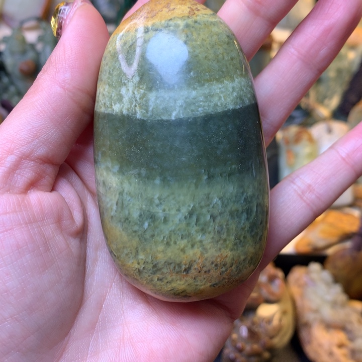 岫岩河磨玉（透闪石质玉）挂件未镶嵌